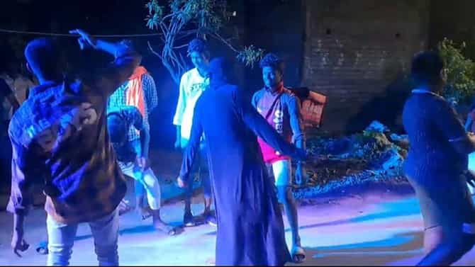 ಗಣೇಶನ ಮೆರವಣಿಗೆಯಲ್ಲಿ ಬುರ್ಖಾ ಧರಿಸಿ ನೃತ್ಯ ಮಾಡಿದ ವಿಡಿಯೋ ವೈರಲ್