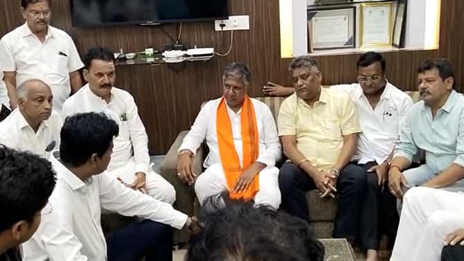 ಈದ್ಗಾ ಮೈದಾನದಲ್ಲಿ ಗಣಪತಿ ಪ್ರತಿಷ್ಠಾಪನೆಗೆ ಆಗ್ರಹಿಸಿ ಪ್ರತಿಭಟನೆ ತೀವ್ರ