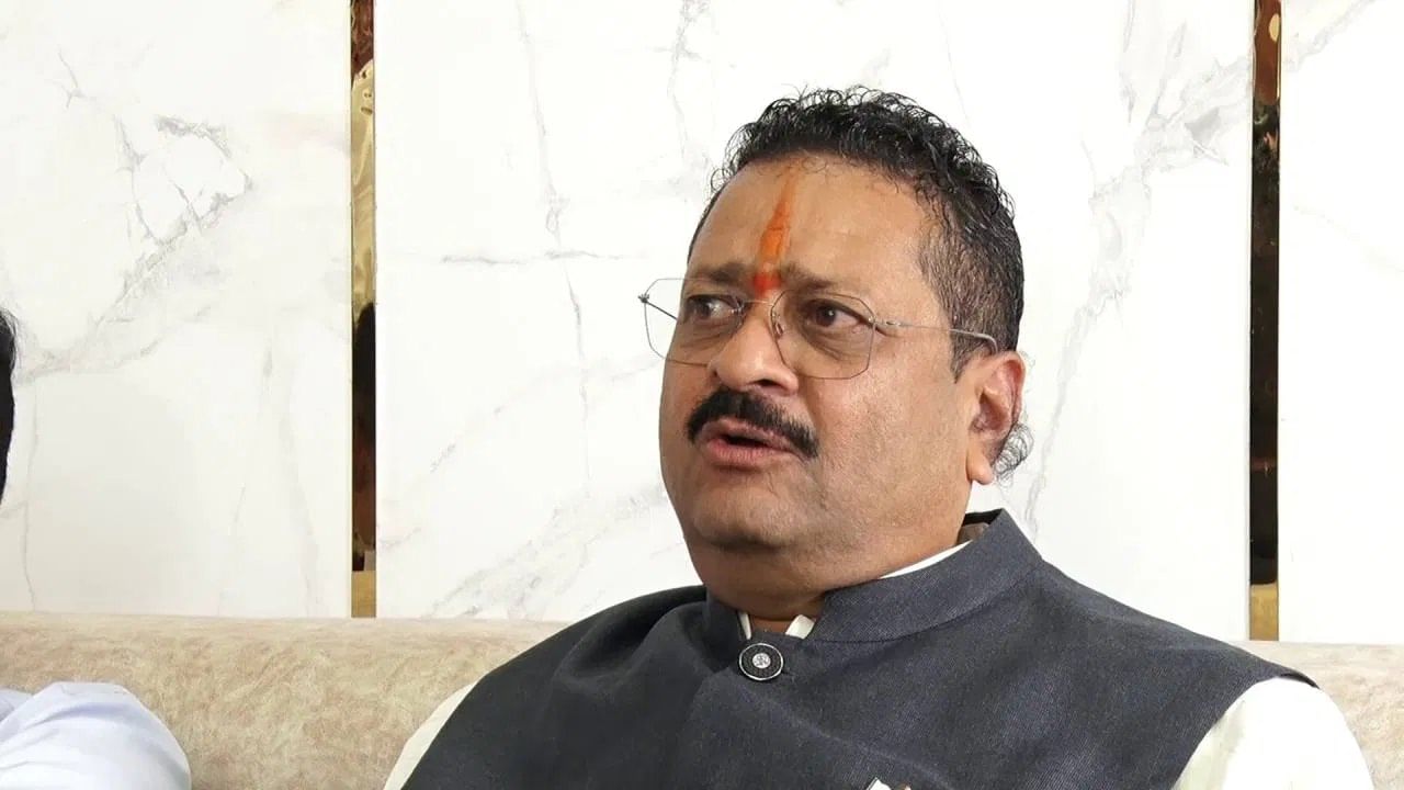 ಕರುಣಾನಿಧಿ ತಳಿಯೇ ದೇಶಕ್ಕೆ, ಧರ್ಮಕ್ಕೆ ನಿಷ್ಠೆ ಇಲ್ಲದ ವಿಷದ ಹಾವು; ಬಸನಗೌಡ ಪಾಟೀಲ್ ಯತ್ನಾಳ್ ತಿರುಗೇಟು ಕರುಣಾನಿಧಿ ತಳಿಯೇ ದೇಶಕ್ಕೆ, ಧರ್ಮಕ್ಕೆ ನಿಷ್ಠೆ ಇಲ್ಲದ ವಿಷದ ಹಾವು; ಬಸನಗೌಡ ಪಾಟೀಲ್ ಯತ್ನಾಳ್ ತಿರುಗೇಟು