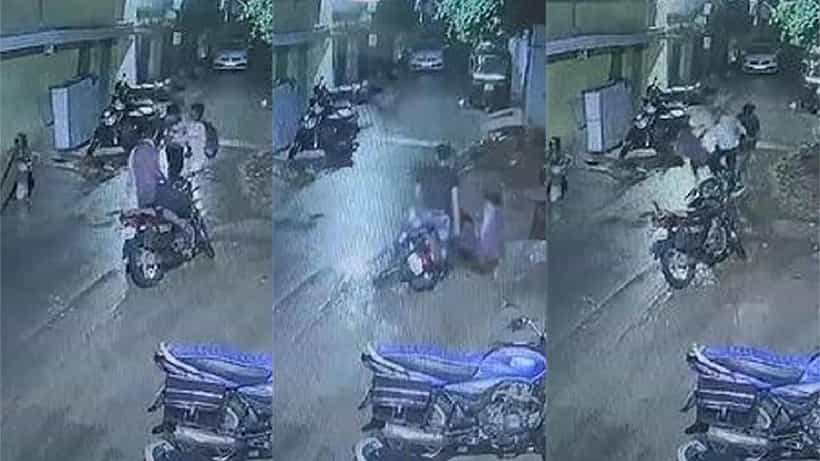 ಬೈಕ್ನಿಂದ ಬಿದ್ದವರಿಗೆ ಸಹಾಯ ಮಾಡಲು ಹೋದ ತಂದೆ, ಮಗ ಅಲ್ಲಿ ನಡೆದಿದ್ದೇ ಬೇರೆ