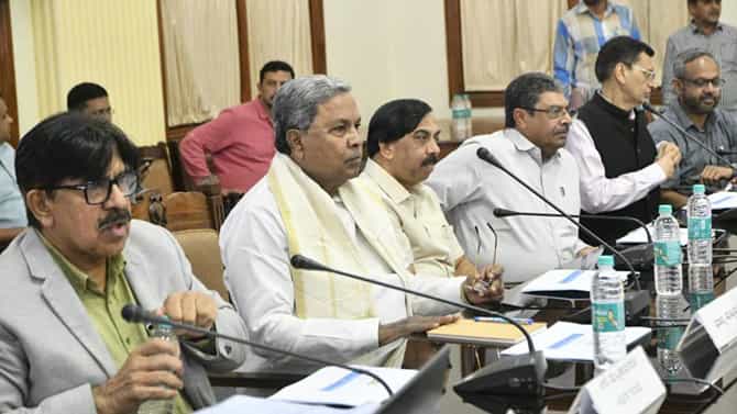 ತೆರಿಗೆ ಸಂಗ್ರಹ ದರ ದೇಶದಲ್ಲೇ ಹೆಚ್ಚು: ಸಿಎಂ ಸಿದ್ದರಾಮಯ್ಯ ಮೆಚ್ಚುಗೆ