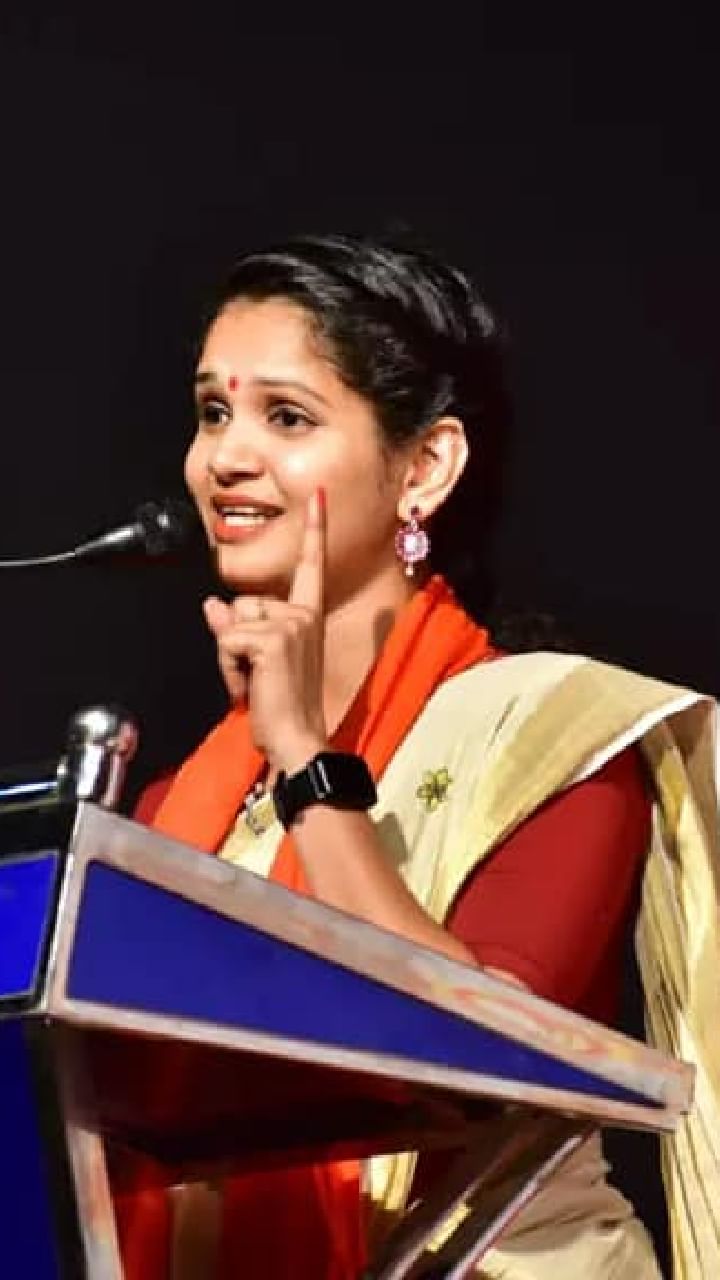 Chaithra kundapura (2)