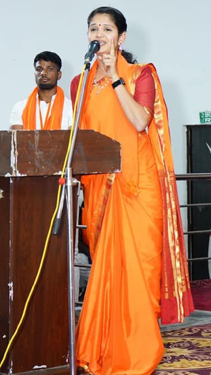 Chaithra kundapura (3)