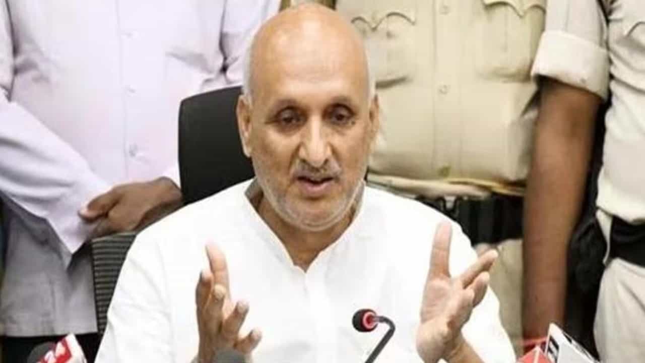 ರಾಮಚರಿತಮಾನಸವನ್ನು ಪೊಟ್ಯಾಶಿಯಂ ಸೈನೈಡ್ಗೆ ಹೋಲಿಸಿದ ಬಿಹಾರದ ಶಿಕ್ಷಣ ಸಚಿವ ರಾಮಚರಿತಮಾನಸವನ್ನು ಪೊಟ್ಯಾಶಿಯಂ ಸೈನೈಡ್ಗೆ ಹೋಲಿಸಿದ ಬಿಹಾರದ ಶಿಕ್ಷಣ ಸಚಿವ