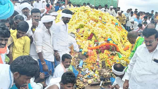 ದಾವಣಗೆರೆ: ಕಾಡುಗೊಲ್ಲರ ಆರಾಧ್ಯ ದೈವ ಬೊಮ್ಮಕಾಟಲಿಂಗೇಶ್ವರ ಅದ್ಧೂರಿ ಜಾತ್ರೆ