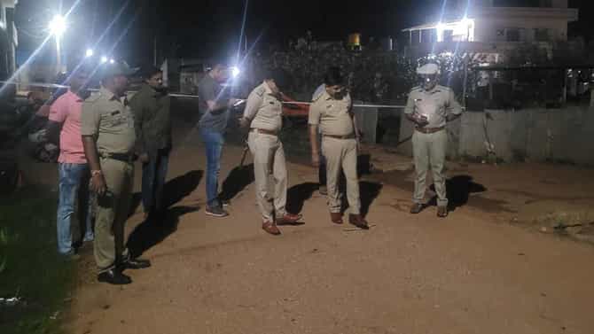 ದೇವನಹಳ್ಳಿಯಲ್ಲಿ ಕ್ಷುಲ್ಲಕ ಕಾರಣಕ್ಕೆ ಗುಂಪುಗಳ ನಡುವೆ ಗಲಾಟೆ; ಓರ್ವನ ಕೊಲೆ