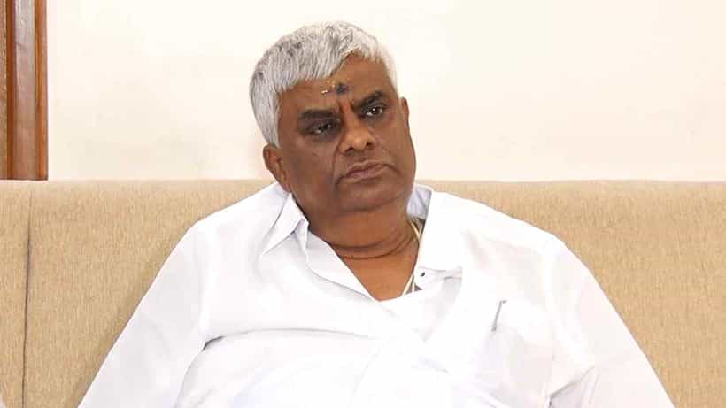 ಶಾಸಕ ಹೆಚ್ಡಿ ರೇವಣ್ಣಗೆ ಹೈಕೋರ್ಟ್ ಸಮನ್ಸ್; ಎರಡು ರಾಷ್ಟ್ರೀಯ ಪಕ್ಷಗಳು ಜೆಡಿಎಸ್ ಮುಗಿಸಲು ಹೊರಟಿವೆ ಎಂದು ವಾಗ್ದಾಳಿ