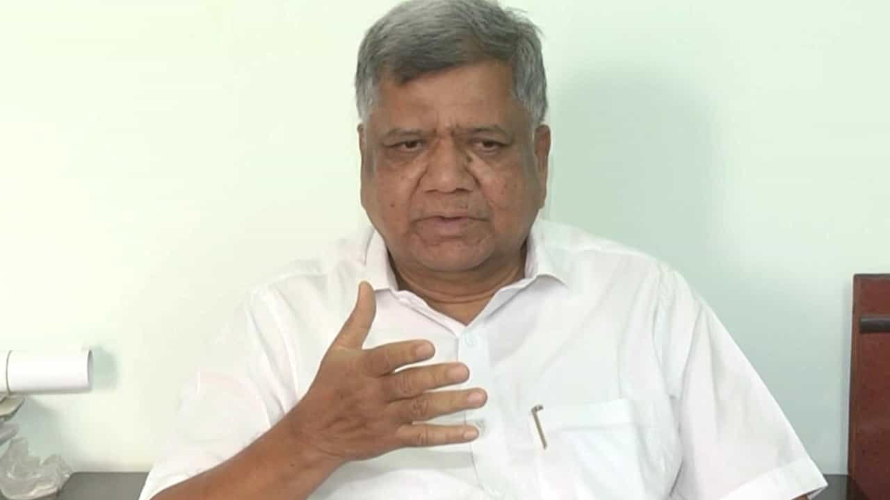 ಜಗದೀಶ್ ಶೆಟ್ಟರ್​ ಸಮ್ಮುಖದಲ್ಲಿ ಕಾಂಗ್ರೆಸ್ ಸೇರಲು ಮುಂದಾದ ಬಿಜೆಪಿಯ ಘಟಾನುಘಟಿ ನಾಯಕರು