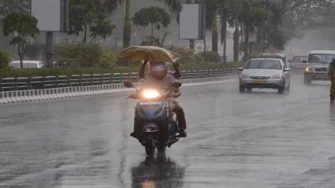 ಬೆಂಗಳೂರು ಸೇರಿ ರಾಜ್ಯಾದ್ಯಂತ ಒಂದು ವಾರ ಭಾರೀ ಮಳೆ ಸಾಧ್ಯತೆ