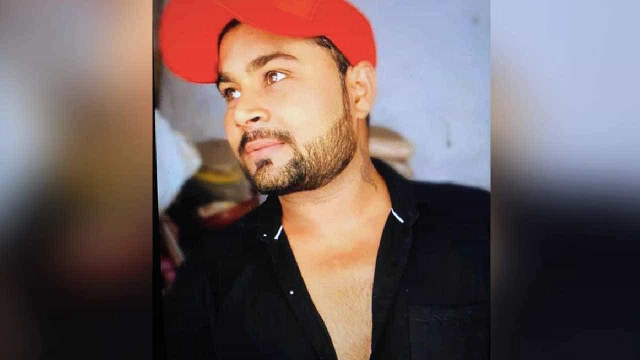 ಗೆಳತಿಯಿಂದ ಅತ್ಯಾಚಾರ ಆರೋಪ, ಮನನೊಂದು ಫೇಸ್ಬುಕ್ ಲೈವ್ನಲ್ಲಿಯೇ ನದಿಗೆ ಹಾರಿ ಆತ್ಮಹತ್ಯೆ ಮಾಡಿಕೊಂಡ ಪ್ರಿಯಕರ ಗೆಳತಿಯಿಂದ ಅತ್ಯಾಚಾರ ಆರೋಪ, ಮನನೊಂದು ಫೇಸ್ಬುಕ್ ಲೈವ್ನಲ್ಲಿಯೇ ನದಿಗೆ ಹಾರಿ ಆತ್ಮಹತ್ಯೆ ಮಾಡಿಕೊಂಡ ಪ್ರಿಯಕರ