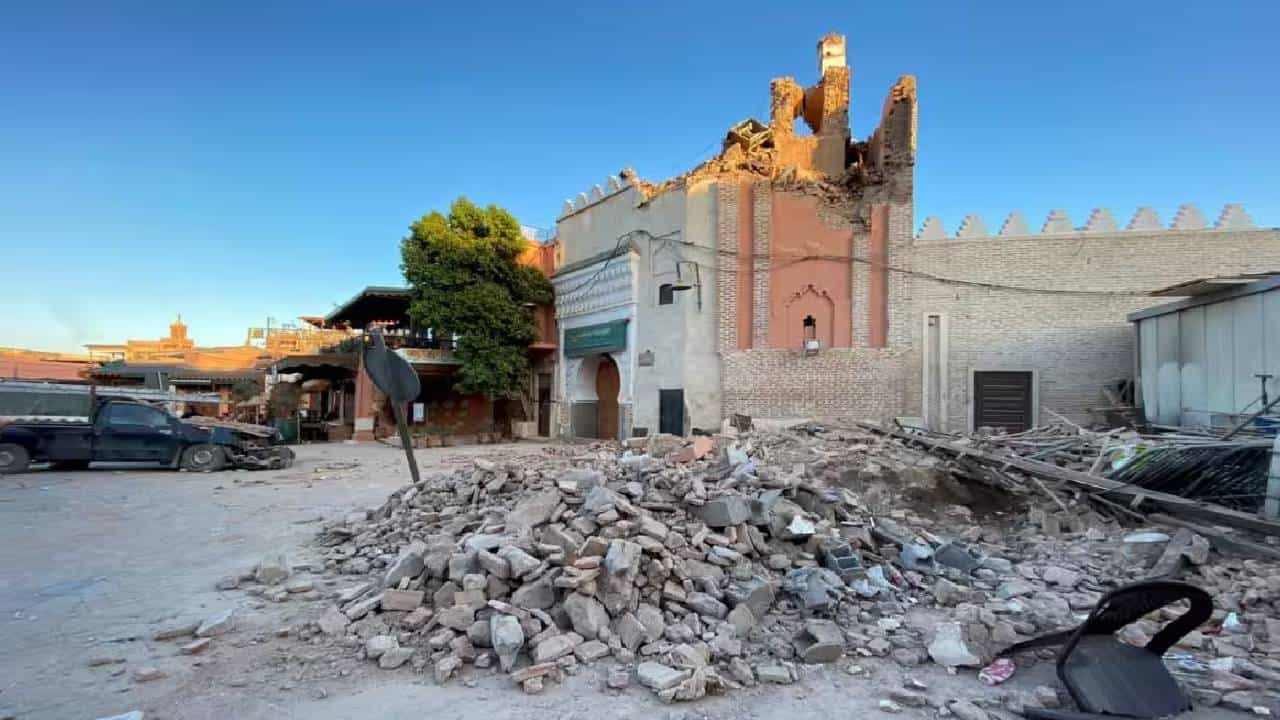 Morocco Earthquake: ಉತ್ತರ ಆಫ್ರಿಕಾ ಖಂಡದ ಮೊರಾಕ್ಕೊ ದೇಶದಲ್ಲಿ ಭೂಕಂಪನದಿಂದ 2 ಸಾವಿರ ಜನರ ಸಾವು Morocco Earthquake: ಉತ್ತರ ಆಫ್ರಿಕಾ ಖಂಡದ ಮೊರಾಕ್ಕೊ ದೇಶದಲ್ಲಿ ಭೂಕಂಪನದಿಂದ 2 ಸಾವಿರ ಜನರ ಸಾವು