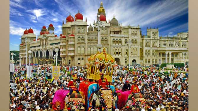 ದಸರಾ ಹಾಗೂ 87ನೇ ಅಖಿಲ ಭಾರತ ಕನ್ನಡ ಸಾಹಿತ್ಯ ಸಮ್ಮೇಳನದ ಮೇಲೂ ಬರದ ಛಾಯೆ