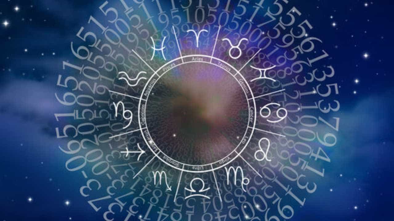 Numerology Prediction: ಸಂಖ್ಯಾಶಾಸ್ತ್ರ ಪ್ರಕಾರ ಜನ್ಮಸಂಖ್ಯೆಗೆ ಅನುಗುಣವಾಗಿ ಸೆಪ್ಟೆಂಬರ್ 18ರ ದಿನಭವಿಷ್ಯ Numerology Prediction: ಸಂಖ್ಯಾಶಾಸ್ತ್ರ ಪ್ರಕಾರ ಜನ್ಮಸಂಖ್ಯೆಗೆ ಅನುಗುಣವಾಗಿ ಸೆಪ್ಟೆಂಬರ್ 18ರ ದಿನಭವಿಷ್ಯ