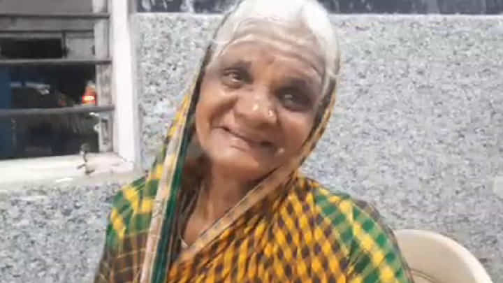 ಗೃಹಲಕ್ಷ್ಮೀ ಯೋಜನೆ ತನಗೆ ಬೇಡವೆಂದು ನಯವಾಗಿ ತಿರಸ್ಕರಿಸಿ, ಸ್ವಾಭಿಮಾನ ಮೆರೆದ ಅಜ್ಜಿ ಏನು ಹೇಳಿದರು ಕೇಳಿ ಗೃಹಲಕ್ಷ್ಮೀ ಯೋಜನೆ ತನಗೆ ಬೇಡವೆಂದು ನಯವಾಗಿ ತಿರಸ್ಕರಿಸಿ, ಸ್ವಾಭಿಮಾನ ಮೆರೆದ ಅಜ್ಜಿ ಏನು ಹೇಳಿದರು ಕೇಳಿ