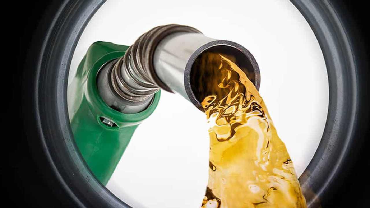 Petrol Price on September 13: ಬೆಂಗಳೂರು ಸೇರಿ ದೇಶದ ಪ್ರಮುಖ ನಗರಗಳಲ್ಲಿ ಸೆಪ್ಟೆಂಬರ್ 13 ರಂದು ಪೆಟ್ರೋಲ್, ಡೀಸೆಲ್ ದರ ಎಷ್ಟಿದೆ, ವಿವರ ಇಲ್ಲಿದೆ Petrol Price on September 13: ಬೆಂಗಳೂರು ಸೇರಿ ದೇಶದ ಪ್ರಮುಖ ನಗರಗಳಲ್ಲಿ ಸೆಪ್ಟೆಂಬರ್ 13 ರಂದು ಪೆಟ್ರೋಲ್, ಡೀಸೆಲ್ ದರ ಎಷ್ಟಿದೆ, ವಿವರ ಇಲ್ಲಿದೆ