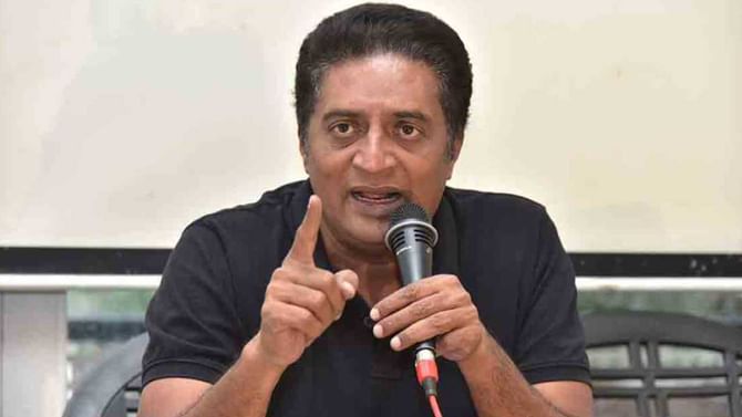ಸನಾತನ ಧರ್ಮ ಡೆಂಘೀ, ಮಲೇರಿಯಾಗೆ ಹೋಲಿಸಿದ್ರೆ ತಪ್ಪೇನು: ನಟ ಪ್ರಕಾಶ್ ರಾಜ್