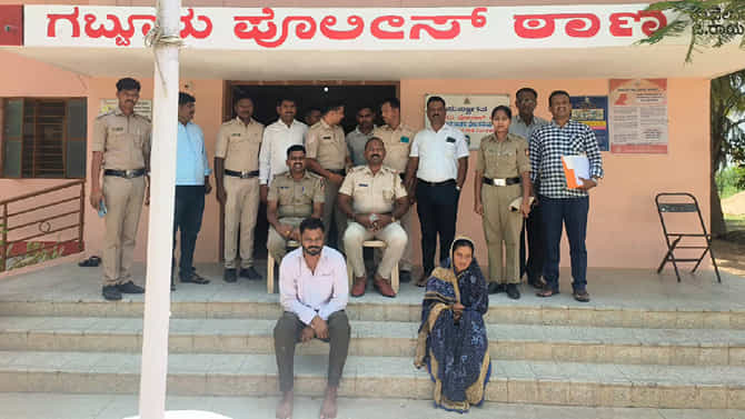 ಎಸ್ಕೇಪ್ ಆದ ವಿಚಾರಣಾಧೀನ ಖೈದಿ: ಪೋಷಕರು ವಾಪಸ್​ ಪೊಲೀಸರಿಗೆ ಒಪ್ಪಿಸಿದರು!
