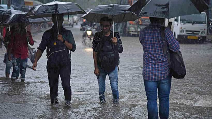 Karnataka Rain: ಕರ್ನಾಟಕದ ದಕ್ಷಿಣ ಹಾಗೂ ಉತ್ತರ ಒಳನಾಡಿನಲ್ಲಿ 2 ದಿನ ಭಾರಿ ಮಳೆಯ ಮುನ್ಸೂಚನೆ, ಯೆಲ್ಲೋ ಅಲರ್ಟ್ ಘೋಷಣೆ