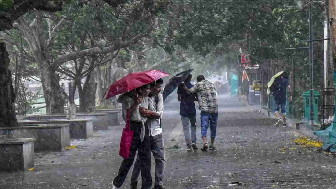 Karnataka Rain: ಕರ್ನಾಟಕದ 7 ಜಿಲ್ಲೆಗಳಲ್ಲಿ ಒಂದು ವಾರಗಳ ಕಾಲ ಧಾರಾಕಾರ ಮಳೆ ಸಾಧ್ಯತೆ