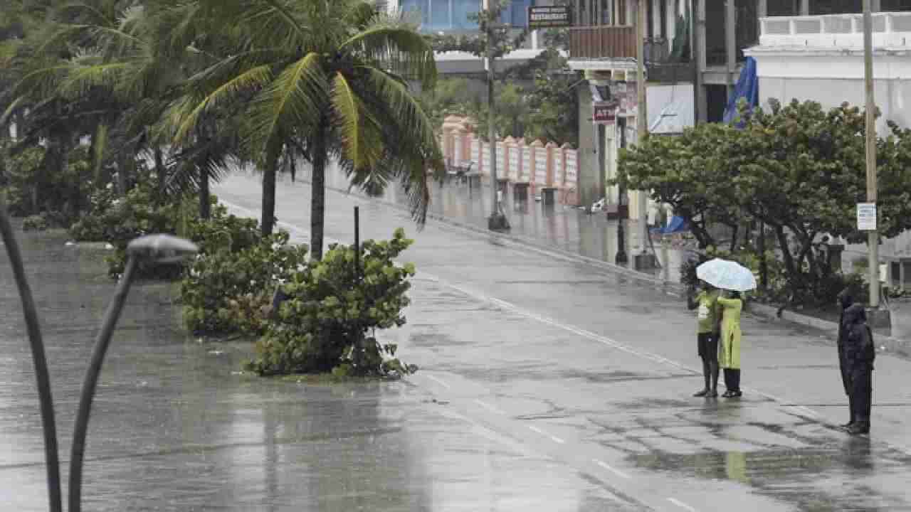 Karnataka Rain: ಮುಂದಿನ ಒಂದು ವಾರ ಕರ್ನಾಟಕದ ಈ ಜಿಲ್ಲೆಗಳಲ್ಲಿ ಭಾರಿ ಮಳೆ ಸಾಧ್ಯತೆ