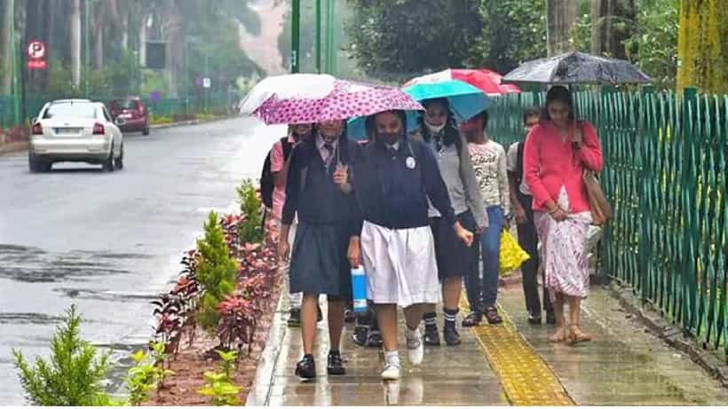 Karnataka Rain: ಚೌತಿಯಂದು ಕರ್ನಾಟಕದ 5 ಜಿಲ್ಲೆಗಳಲ್ಲಿ ಭಾರಿ ಮಳೆ, ಯೆಲ್ಲೋ ಅಲರ್ಟ್ ಘೋಷಣೆ