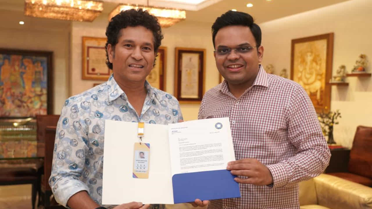 World Cup 2023: ಏಕದಿನ ವಿಶ್ವಕಪ್ಗಾಗಿ ಕ್ರಿಕೆಟ್ ದೇವರಿಗೆ ಗೋಲ್ಡನ್ ಟಿಕೆಟ್ ನೀಡಿದ ಬಿಸಿಸಿಐ World Cup 2023: ಏಕದಿನ ವಿಶ್ವಕಪ್ಗಾಗಿ ಕ್ರಿಕೆಟ್ ದೇವರಿಗೆ ಗೋಲ್ಡನ್ ಟಿಕೆಟ್ ನೀಡಿದ ಬಿಸಿಸಿಐ