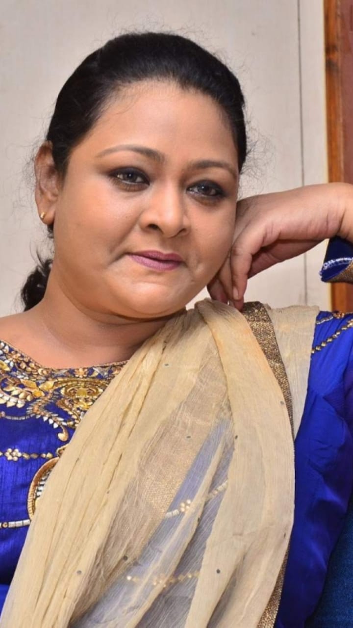 ಎರಡೇ ವಾರಕ್ಕೆ ಬಿಗ್​ಬಾಸ್​ನಿಂದ ಹೊರಬಂದ ಶಕೀಲ, ಪಡೆದ ಸಂಭಾವನೆ ಎಷ್ಟು? – TV9 Kannada  | Shakeela Eliminated From Bigg Boss In Two Weeks How Much Remuneration She  Got Mcr