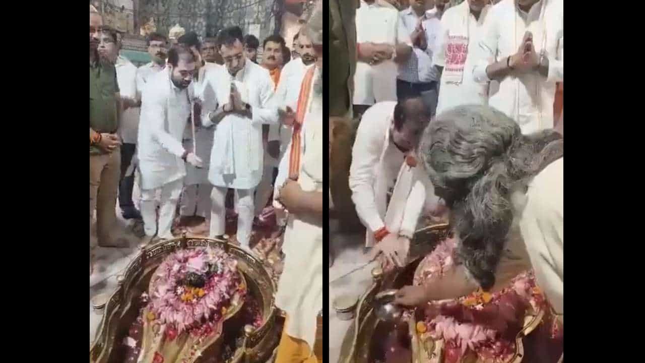 Viral Video: ಶಿವಲಿಂಗದ ಮೇಲೆ ಅರ್ಘ್ಯದಿಂದ ಕೈ ತೊಳೆದುಕೊಂಡ ಉತ್ತರಪ್ರದೇಶದ ಸಚಿವ; ಪ್ರತಿಪಕ್ಷಗಳಿಂದ ಟೀಕೆ Viral Video: ಶಿವಲಿಂಗದ ಮೇಲೆ ಅರ್ಘ್ಯದಿಂದ ಕೈ ತೊಳೆದುಕೊಂಡ ಉತ್ತರಪ್ರದೇಶದ ಸಚಿವ; ಪ್ರತಿಪಕ್ಷಗಳಿಂದ ಟೀಕೆ