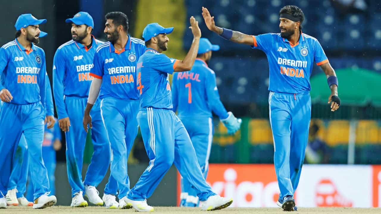 ಶ್ರೀಲಂಕಾಗೆ ಸೋಲುಣಿಸಿ ಫೈನಲ್​ಗೆ ಎಂಟ್ರಿ ಕೊಟ್ಟ ಟೀಮ್ ಇಂಡಿಯಾ