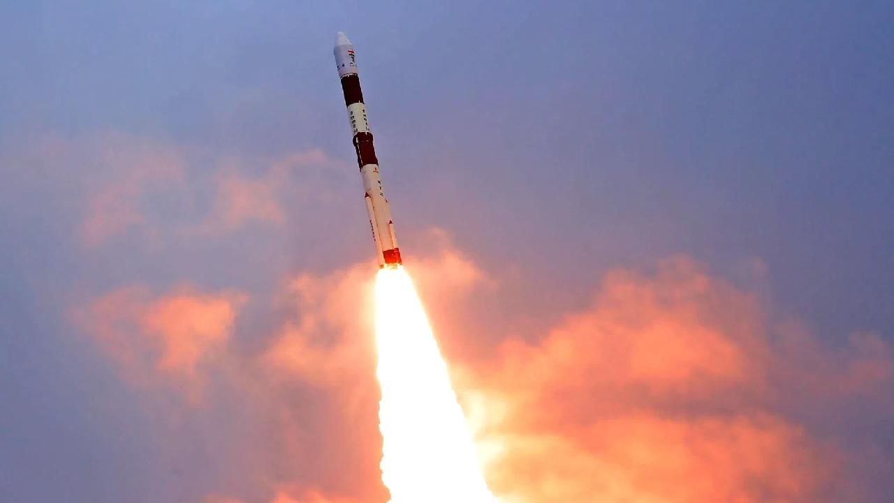 The PSLV C49 rocket in flight. (Image Credit_ ISRO).