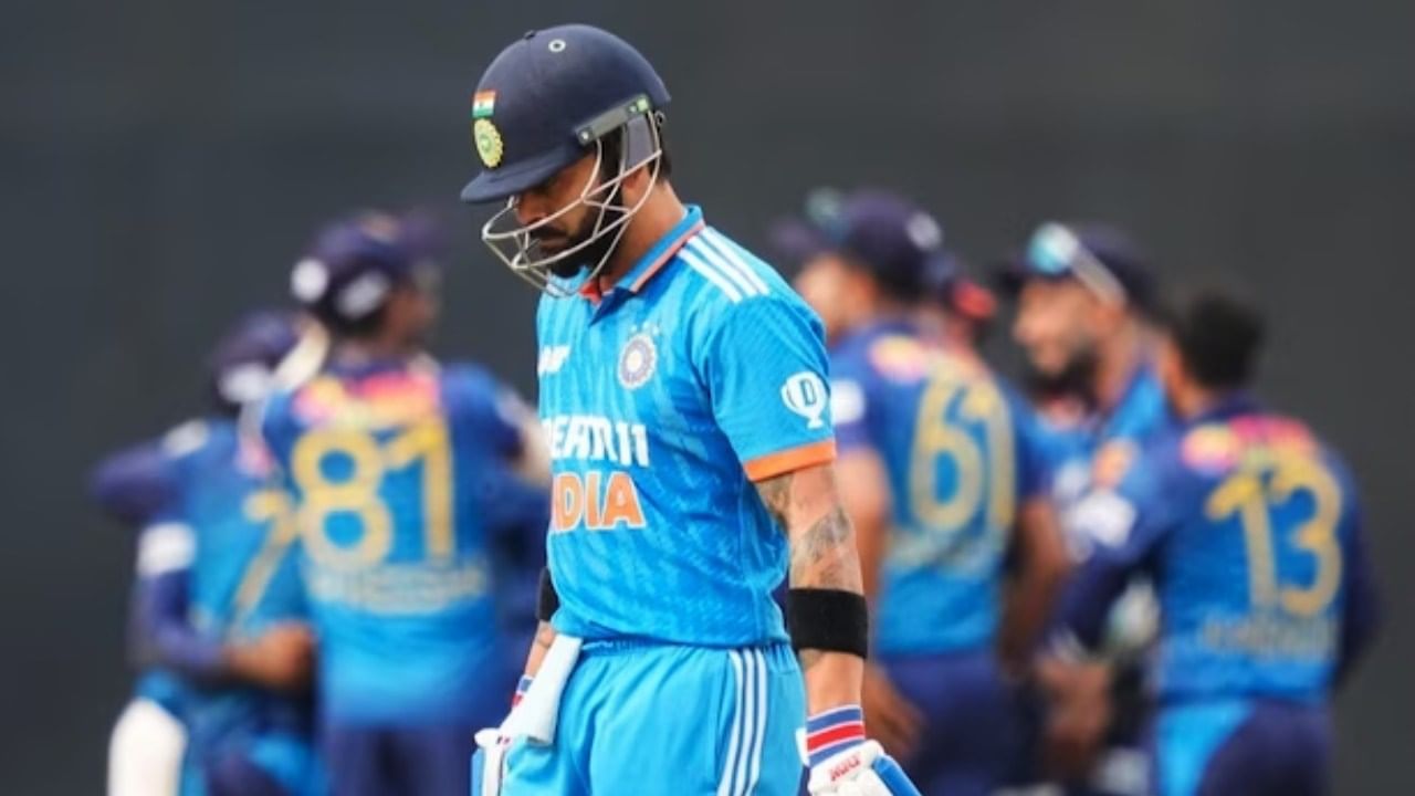 ಪಾಕ್ ವಿರುದ್ಧ ಅಬ್ಬರಿಸಿದ ಕೊಹ್ಲಿ ಲಂಕಾ ವಿರುದ್ದ ಮಂಕಾಗಲು ಇದುವೇ ಕಾರಣ..! ಪಾಕ್ ವಿರುದ್ಧ ಅಬ್ಬರಿಸಿದ ಕೊಹ್ಲಿ ಲಂಕಾ ವಿರುದ್ದ ಮಂಕಾಗಲು ಇದುವೇ ಕಾರಣ..!