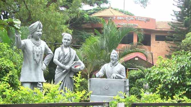 ರಂಗ ಚಟುವಟಿಕೆ ಇಲ್ಲದೇ ಭಣಗುಡುತ್ತಿದೆ ಧಾರವಾಡ ರಂಗಾಯಣ! ಸರ್ಕಾರದ ನಿರಾಸಕ್ತಿ