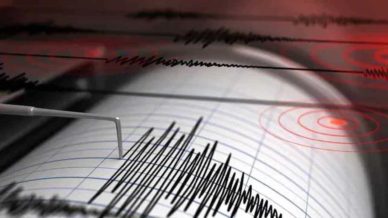 Morocco Earthquake: ಮೊರಾಕೊದಲ್ಲಿ 6.8 ತೀವ್ರತೆಯ ಭೂಕಂಪ, 300ಕ್ಕೂ ಹೆಚ್ಚು ಸಾವು, ಪ್ರಧಾನಿ ಮೋದಿ ಸಂತಾಪ Morocco Earthquake: ಮೊರಾಕೊದಲ್ಲಿ 6.8 ತೀವ್ರತೆಯ ಭೂಕಂಪ, 300ಕ್ಕೂ ಹೆಚ್ಚು ಸಾವು, ಪ್ರಧಾನಿ ಮೋದಿ ಸಂತಾಪ