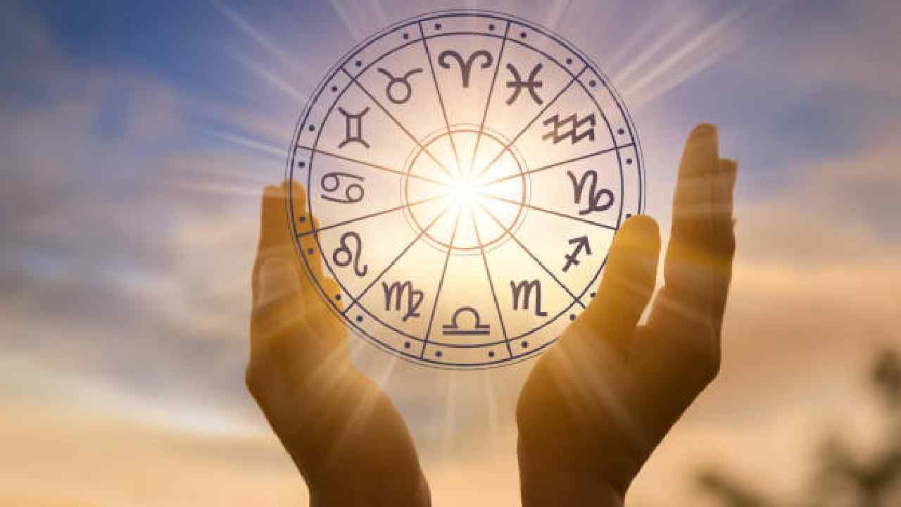 Horoscope: ಈ ರಾಶಿಯವರು ಹಣದ ಹಿಂದೆ ಎಷ್ಟೇ ಬಿದ್ದರೂ ಸಿಕ್ಕುವಷ್ಟು ಮಾತ್ರ ಸಿಗುವುದು Horoscope: ಈ ರಾಶಿಯವರು ಹಣದ ಹಿಂದೆ ಎಷ್ಟೇ ಬಿದ್ದರೂ ಸಿಕ್ಕುವಷ್ಟು ಮಾತ್ರ ಸಿಗುವುದು