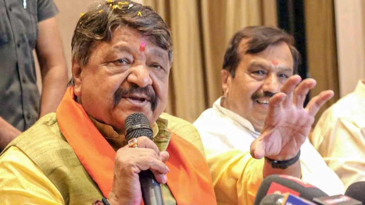 ನಾನು ಹಿರಿಯ ನಾಯಕ, ಮತಕ್ಕಾಗಿ ಕೈ ಮುಗಿಯಬೇಕೇ?: ಬಿಜೆಪಿ ಮುಖಂಡ ನಾನು ಹಿರಿಯ ನಾಯಕ, ಮತಕ್ಕಾಗಿ ಕೈ ಮುಗಿಯಬೇಕೇ?: ಬಿಜೆಪಿ ಮುಖಂಡ