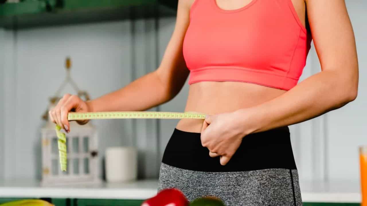 Weight loss: ತೂಕ ಇಳಿಸಿಕೊಳ್ಳಬೇಕಾ? ಮಧ್ಯಾಹ್ನ, ಈ ಆಹಾರಗಳನ್ನು ಯಾವುದೇ ಕಾರಣಕ್ಕೂ ಸೇವಿಸಬೇಡಿ! Weight loss: ತೂಕ ಇಳಿಸಿಕೊಳ್ಳಬೇಕಾ? ಮಧ್ಯಾಹ್ನ, ಈ ಆಹಾರಗಳನ್ನು ಯಾವುದೇ ಕಾರಣಕ್ಕೂ ಸೇವಿಸಬೇಡಿ!
