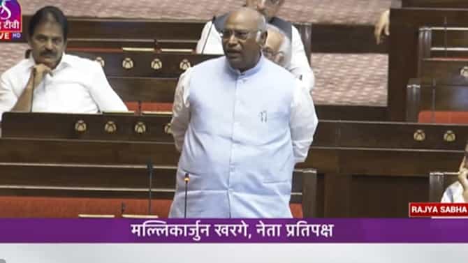 ಮಹಿಳಾ ಮೀಸಲಾತಿ ಮಸೂದೆ: ಬಿಜೆಪಿಗೆ ಕಬೀರ್ ದ್ವಿಪದಿ ನೆನಪಿಸಿದ ಖರ್ಗೆ
