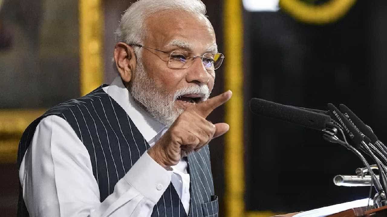 Rozgar Mela 2023: 9ನೇ ಉದ್ಯೋಗ ಮೇಳ, 51 ಸಾವಿರ ಯುವಕ-ಯುವತಿಯರಿಗೆ ನೇಮಕಾತಿ ಪತ್ರ ವಿತರಿಸಿದ ಪ್ರಧಾನಿ ಮೋದಿ Rozgar Mela 2023: 9ನೇ ಉದ್ಯೋಗ ಮೇಳ, 51 ಸಾವಿರ ಯುವಕ-ಯುವತಿಯರಿಗೆ ನೇಮಕಾತಿ ಪತ್ರ ವಿತರಿಸಿದ ಪ್ರಧಾನಿ ಮೋದಿ
