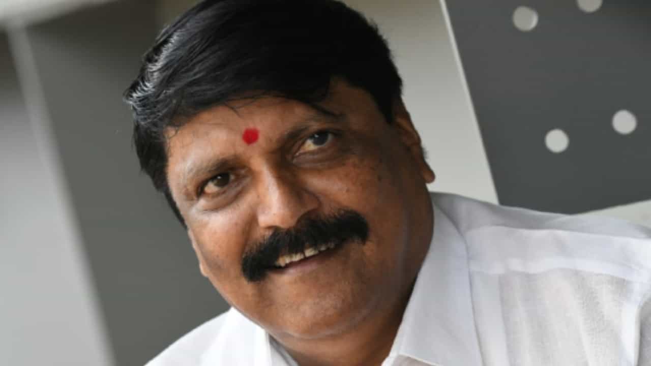 ಶುಕ್ರವಾರದ ಕರ್ನಾಟಕ ಬಂದ್ಗೆ ಬೆಂಬಲ ನೀಡಿದ ಚಿತ್ರರಂಗ ಶುಕ್ರವಾರದ ಕರ್ನಾಟಕ ಬಂದ್ಗೆ ಬೆಂಬಲ ನೀಡಿದ ಚಿತ್ರರಂಗ