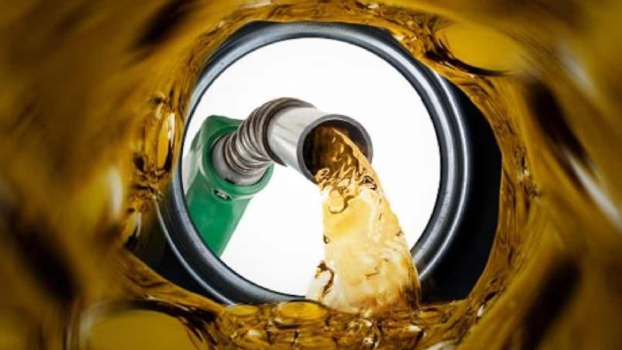 Petrol Price on September 27: ಬೆಂಗಳೂರು ಸೇರಿ ದೇಶದ ಪ್ರಮುಖ ನಗರಗಳಲ್ಲಿ ಸೆಪ್ಟೆಂಬರ್ 27 ರಂದು ಪೆಟ್ರೋಲ್, ಡೀಸೆಲ್ ದರ ಎಷ್ಟಿದೆ, ವಿವರ ಇಲ್ಲಿದೆ Petrol Price on September 27: ಬೆಂಗಳೂರು ಸೇರಿ ದೇಶದ ಪ್ರಮುಖ ನಗರಗಳಲ್ಲಿ ಸೆಪ್ಟೆಂಬರ್ 27 ರಂದು ಪೆಟ್ರೋಲ್, ಡೀಸೆಲ್ ದರ ಎಷ್ಟಿದೆ, ವಿವರ ಇಲ್ಲಿದೆ