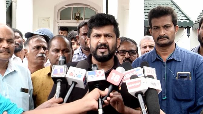 ಮೈಸೂರಿನಲ್ಲಿ ಮಹಿಷ ದಸರಾ ನಡೆಸಲು ತೀರ್ಮಾನ; ಸಂಸದ ಪ್ರತಾಪಸಿಂಹ ಕೆಂಡಾಮಂಡಲ