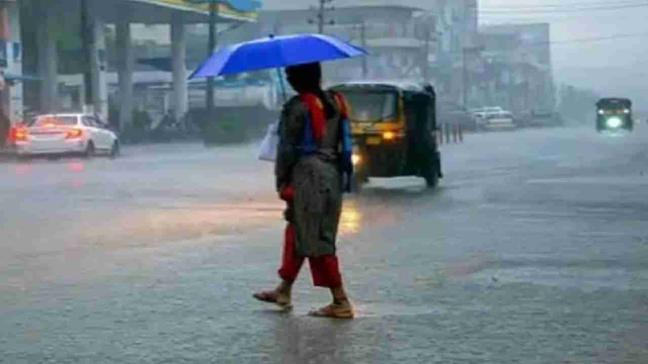 Karnataka Rain: ಮುಂದಿನ 24 ಗಂಟೆಗಳಲ್ಲಿ ಬೆಂಗಳೂರು ಸೇರಿದಂತೆ ರಾಜ್ಯದ ಬಹುತೇಕ ಜಿಲ್ಲೆಗಳಲ್ಲಿ ಭಾರಿ ಮಳೆ