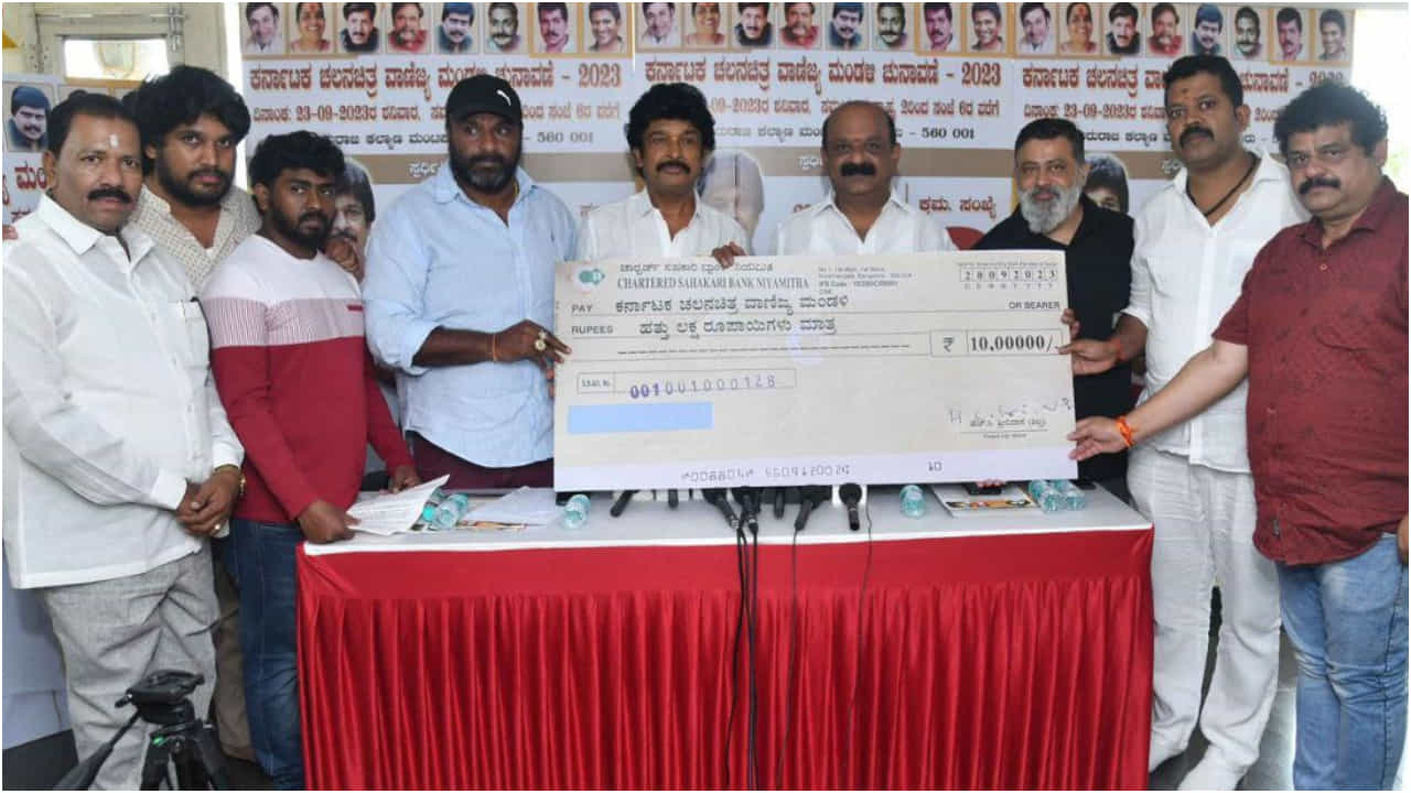 ವಾಣಿಜ್ಯ ಮಂಡಳಿ ಚುನಾವಣೆಗೂ ಮುನ್ನ ಮಕ್ಕಳ ಕ್ಷೇಮಾಭಿವೃದ್ಧಿ ಟ್ರಸ್ಟ್ ಆರಂಭಿಸಿದ ಶಿಲ್ಪಾ ಶ್ರೀನಿವಾಸ್ ವಾಣಿಜ್ಯ ಮಂಡಳಿ ಚುನಾವಣೆಗೂ ಮುನ್ನ ಮಕ್ಕಳ ಕ್ಷೇಮಾಭಿವೃದ್ಧಿ ಟ್ರಸ್ಟ್ ಆರಂಭಿಸಿದ ಶಿಲ್ಪಾ ಶ್ರೀನಿವಾಸ್