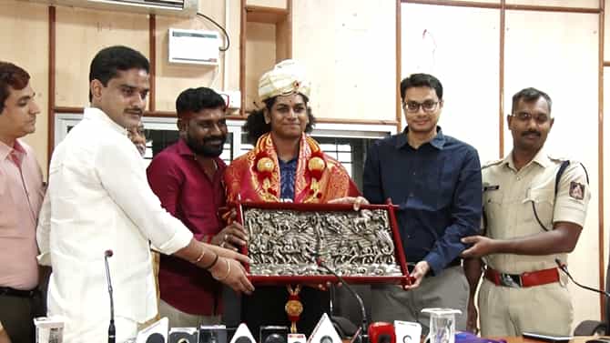 ಬಳ್ಳಾರಿ: ಬಡತನ ಮೆಟ್ಟಿ ನಿಂತು ಏಷ್ಯನ್ ಕ್ರೀಡಾಕೂಟದಲ್ಲಿ ಕಂಚು ತಂದ ಯುವತಿ