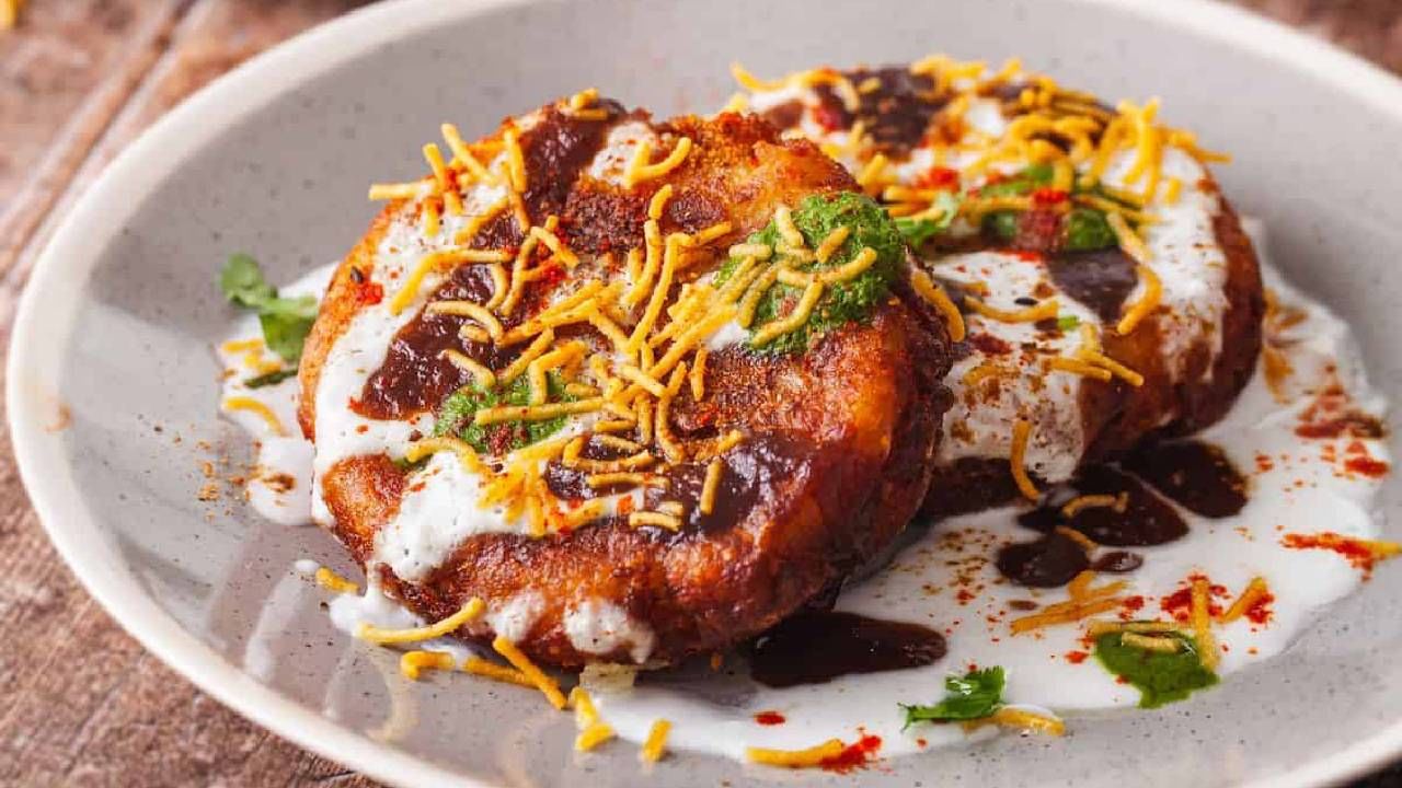 Aaloo Tikki Recipe: ಸಂಜೆಯ ಸ್ಯ್ನಾಕ್ಸ್  ಸಮಯಕ್ಕೆ ಮನೆಯಲ್ಲಿಯೇ  ತಯಾರಿಸಿ ಗರಿಗರಿಯಾದ ಆಲೂ ಟಿಕ್ಕಿ