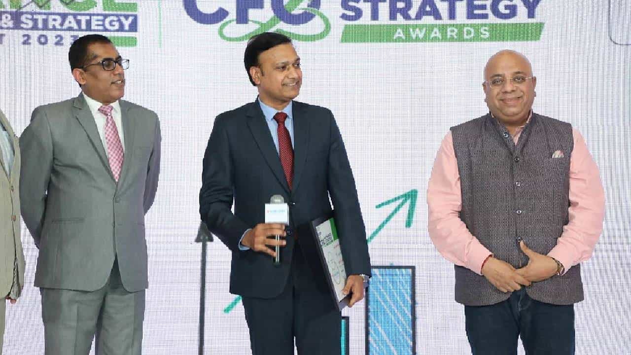 ಬೈಜುಸ್ ಸಿಎಫ್ಒ ಅಜಯ್ ಗೋಯಲ್ ರಾಜೀನಾಮೆ; ನಿತಿನ್ ಗೋಲಾನಿಗೆ ಜವಾಬ್ದಾರಿ ಬೈಜುಸ್ ಸಿಎಫ್ಒ ಅಜಯ್ ಗೋಯಲ್ ರಾಜೀನಾಮೆ; ನಿತಿನ್ ಗೋಲಾನಿಗೆ ಜವಾಬ್ದಾರಿ