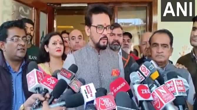 ಪ್ರಶ್ನೆಗಾಗಿ ನಗದು: ಮಹುವಾ ಮೊಯಿತ್ರಾ ವಿರುದ್ಧ ಅನುರಾಗ್ ಠಾಕೂರ್ ವಾಗ್ದಾಳಿ