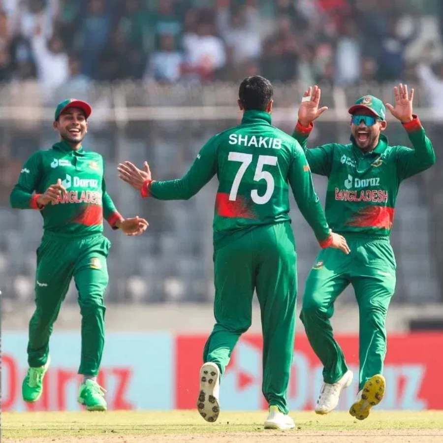 ಬಾಂಗ್ಲಾದೇಶ, ಇಂಗ್ಲೆಂಡ್ ಮತ್ತು ನ್ಯೂಜಿಲೆಂಡ್ ವಿರುದ್ಧ ಅವಳಿ ಸೋಲಿನ ನಂತರ ಗೆಲುವು ಅನಿವಾರ್ಯವಾಗಿದೆ. ತಂಡವು ಅಫ್ಘಾನಿಸ್ತಾನದ ವಿರುದ್ಧ ಗೆಲುವಿನೊಂದಿಗೆ ಅಭಿಯಾನವನ್ನು ಪ್ರಾರಂಭಿಸಿತು ಆದರೆ ಸತತ ಸೋಲುಗಳಿಂದ ದೊಡ್ಡ ಹಿನ್ನಡೆಯಾಗಿದೆ. ವಿಶ್ವಕಪ್‌ನಲ್ಲಿ ಬಾಂಗ್ಲಾದೇಶ ಜೀವಂತವಾಗಿರಲು ಭಾರತದ ವಿರುದ್ಧ ಗೆದ್ದರೆ ಉತ್ತಮ.