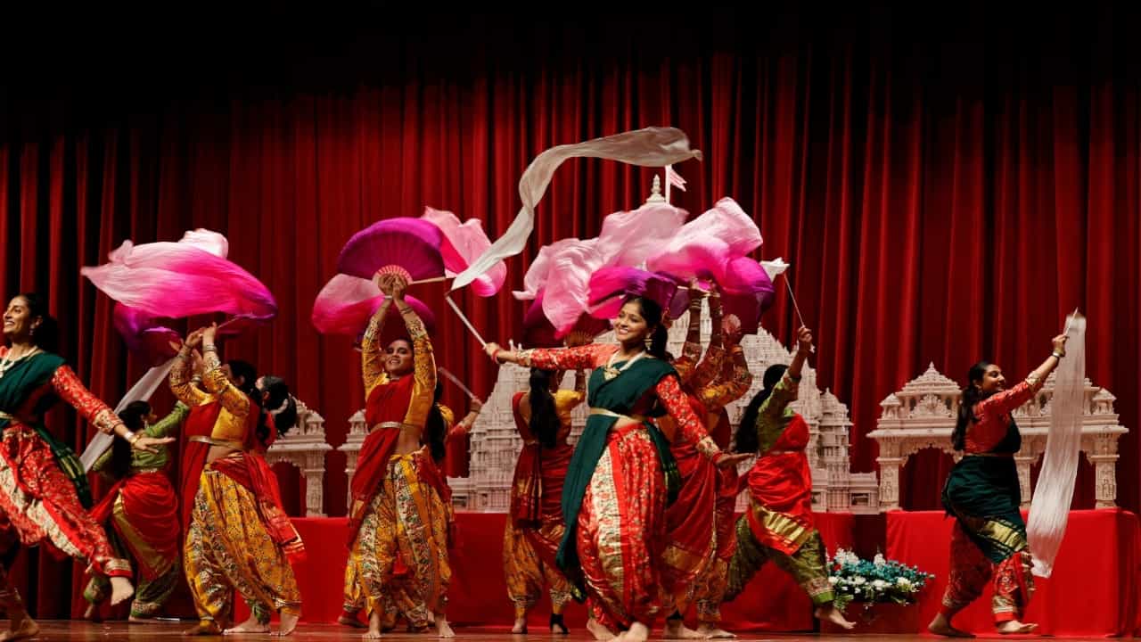 ನ್ಯೂಜೆರ್ಸಿ: BAPS ಸ್ವಾಮಿನಾರಾಯಣ ಅಕ್ಷರಧಾಮದಲ್ಲಿ 'ಮಹಿಳಾ ದಿನ' ಆಚರಣೆ ನ್ಯೂಜೆರ್ಸಿ: BAPS ಸ್ವಾಮಿನಾರಾಯಣ ಅಕ್ಷರಧಾಮದಲ್ಲಿ 'ಮಹಿಳಾ ದಿನ' ಆಚರಣೆ