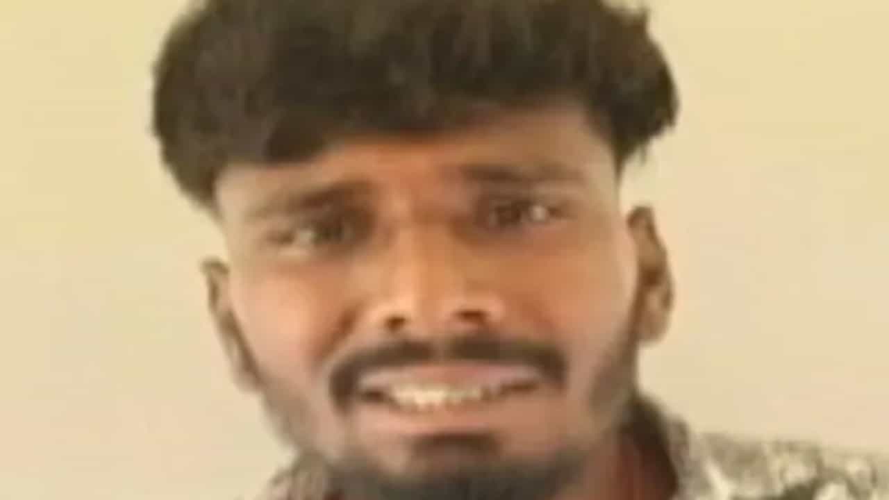 ಉಜ್ಜಯಿನಿ ಬಳಿ ಅಪ್ರಾಪ್ತೆ ಮೇಲೆ ಅತ್ಯಾಚಾರ ಎಸಗಿದ ವ್ಯಕ್ತಿಯ ಮನೆ ಕೆಡವಲು ಮಹಾನಗರ ಪಾಲಿಕೆ ಆದೇಶ ಉಜ್ಜಯಿನಿ ಬಳಿ ಅಪ್ರಾಪ್ತೆ ಮೇಲೆ ಅತ್ಯಾಚಾರ ಎಸಗಿದ ವ್ಯಕ್ತಿಯ ಮನೆ ಕೆಡವಲು ಮಹಾನಗರ ಪಾಲಿಕೆ ಆದೇಶ